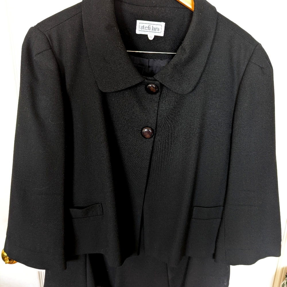 Stefi Lara skirt suit